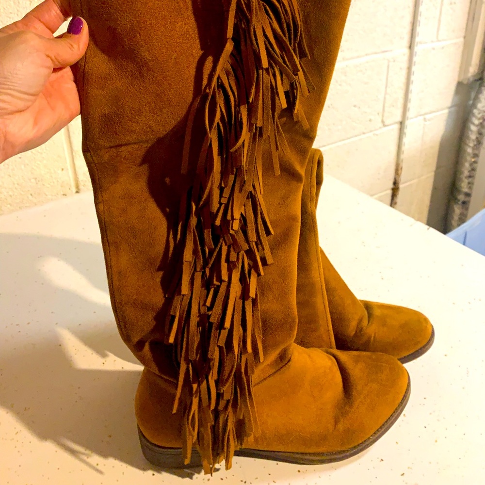 Suede boots